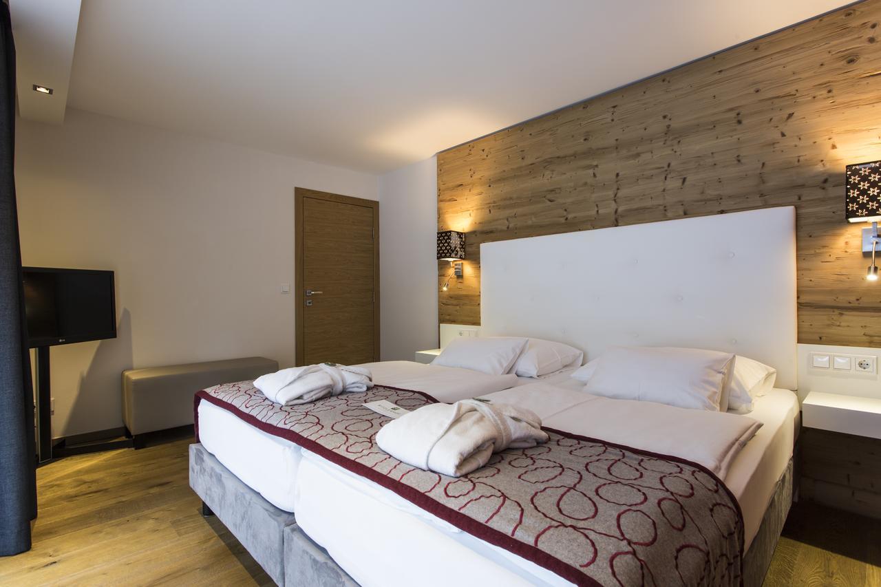 Hotel Ritzlerhof - Adults Only Sautens Exterior photo